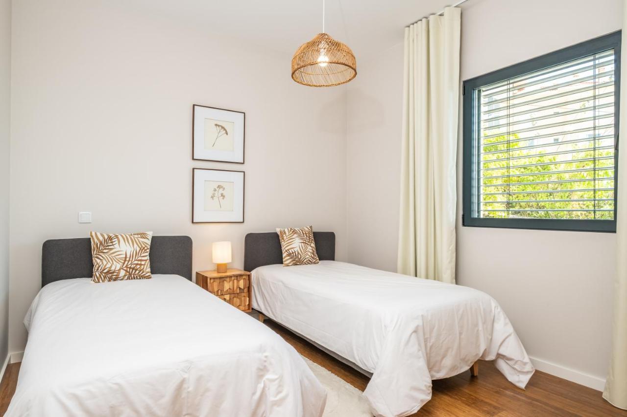 Apartment With Ocean View And Parking Фуншал Екстериор снимка