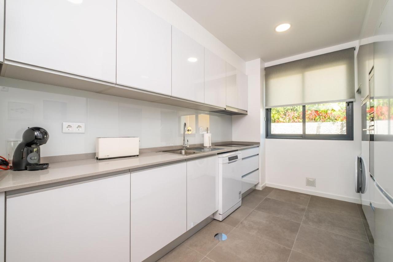 Apartment With Ocean View And Parking Фуншал Екстериор снимка